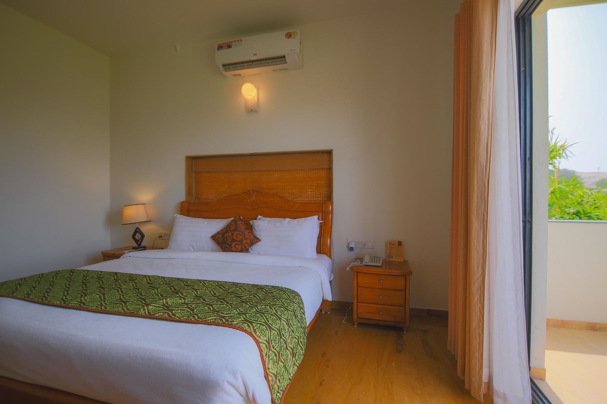 V Resorts Soma Vine Village Mahirāvani Eksteriør billede